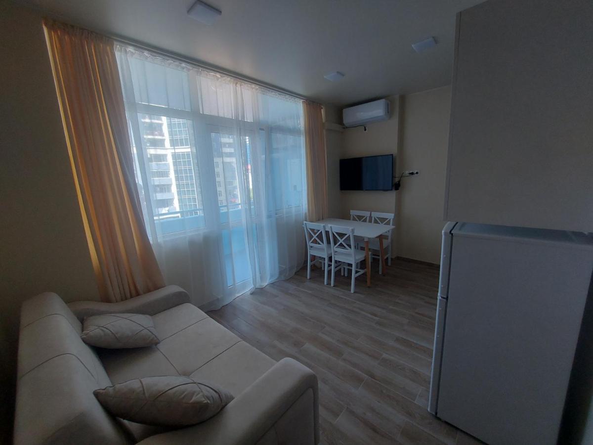 Andrew's Batumi Dual-Room Apartment Exterior photo